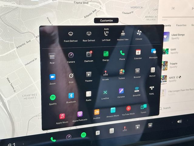 Used 2022 Tesla Model S Plaid image 26