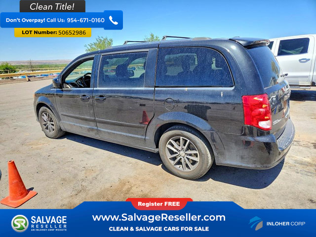 Used 2017 Dodge Grand Caravan SXT FWD image 3