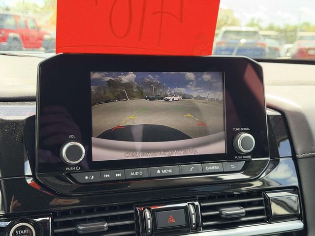 Used 2024 Nissan Pathfinder SV FWD image 20