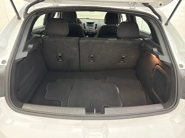 Used 2018 Chevrolet Cruze LT w/ Convenience Package FWD image 22