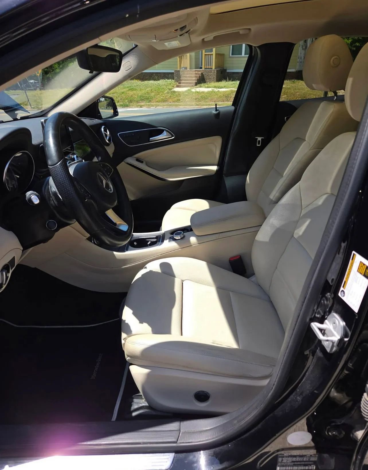 Used 2017 Mercedes-Benz GLA 250 image 9