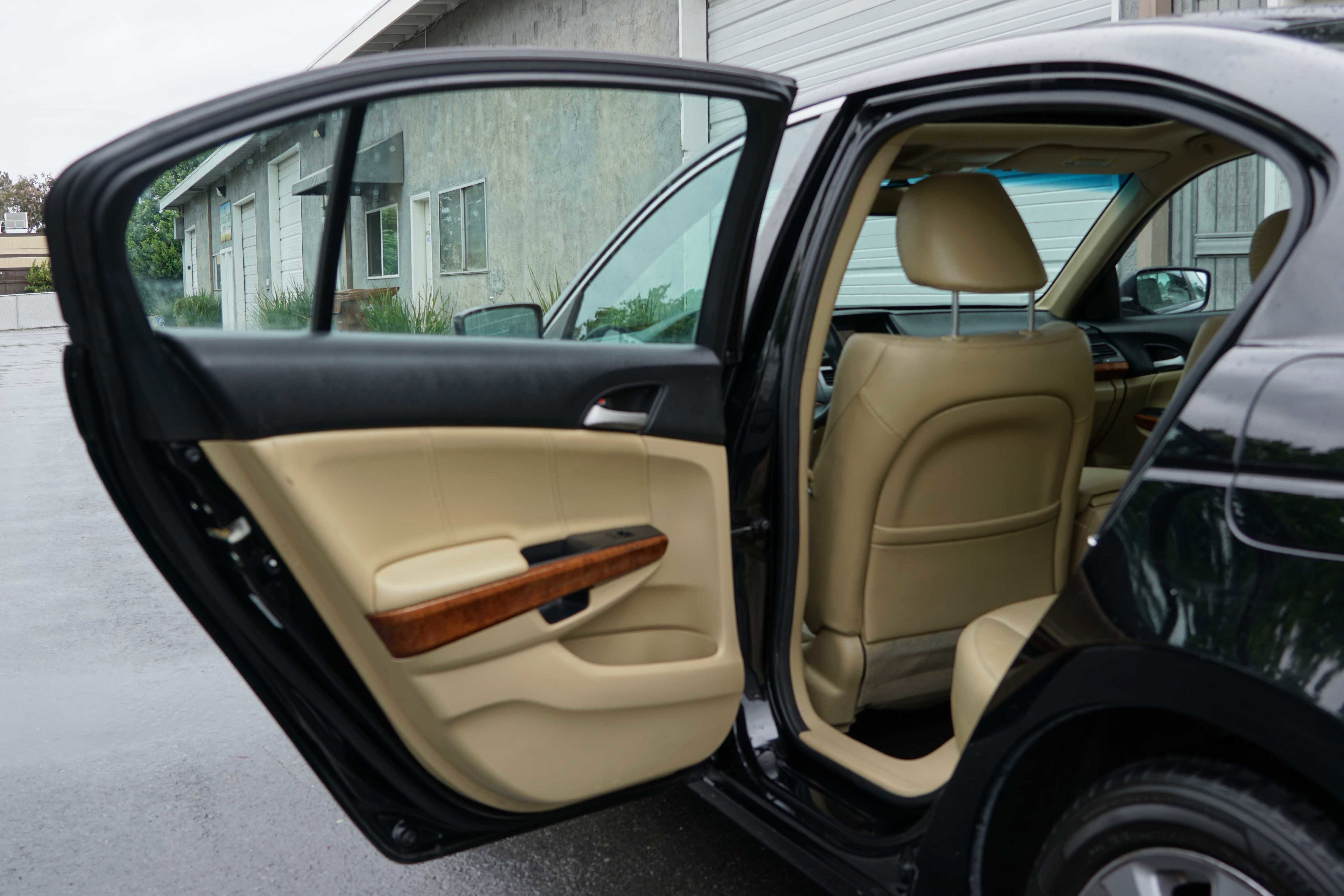 Used 2012 Honda Accord EX-L image 27