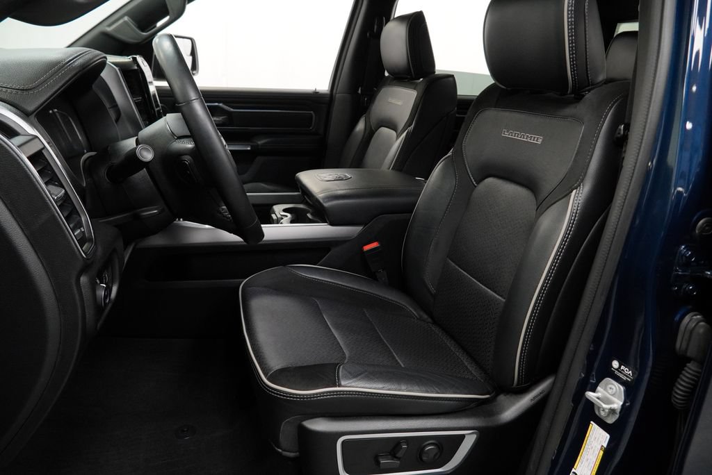 Used 2023 RAM 1500 Laramie AWD/4WD image 3