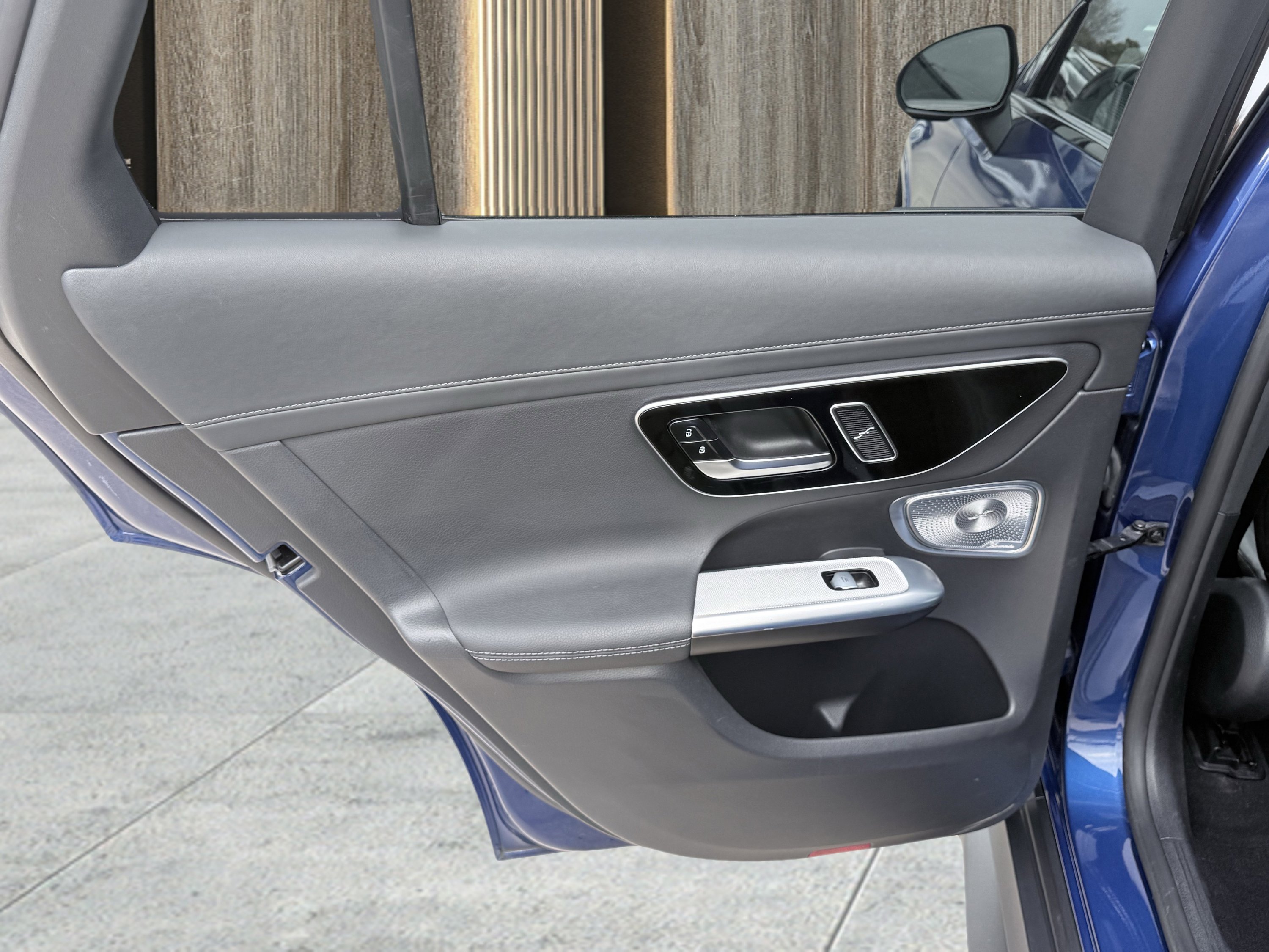 Used 2024 Mercedes-Benz GLC 300 4MATIC w/ AMG Line image 32