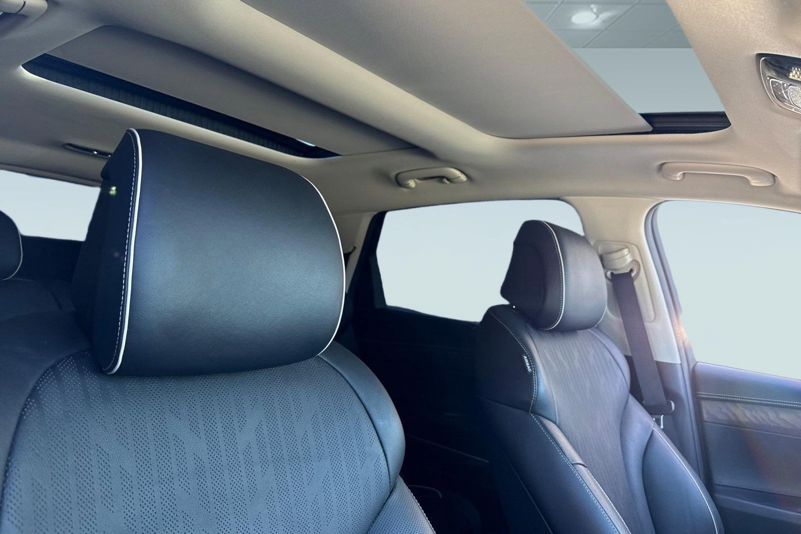 Used 2023 Genesis GV80 3.5T w/ Advanced Package image 16