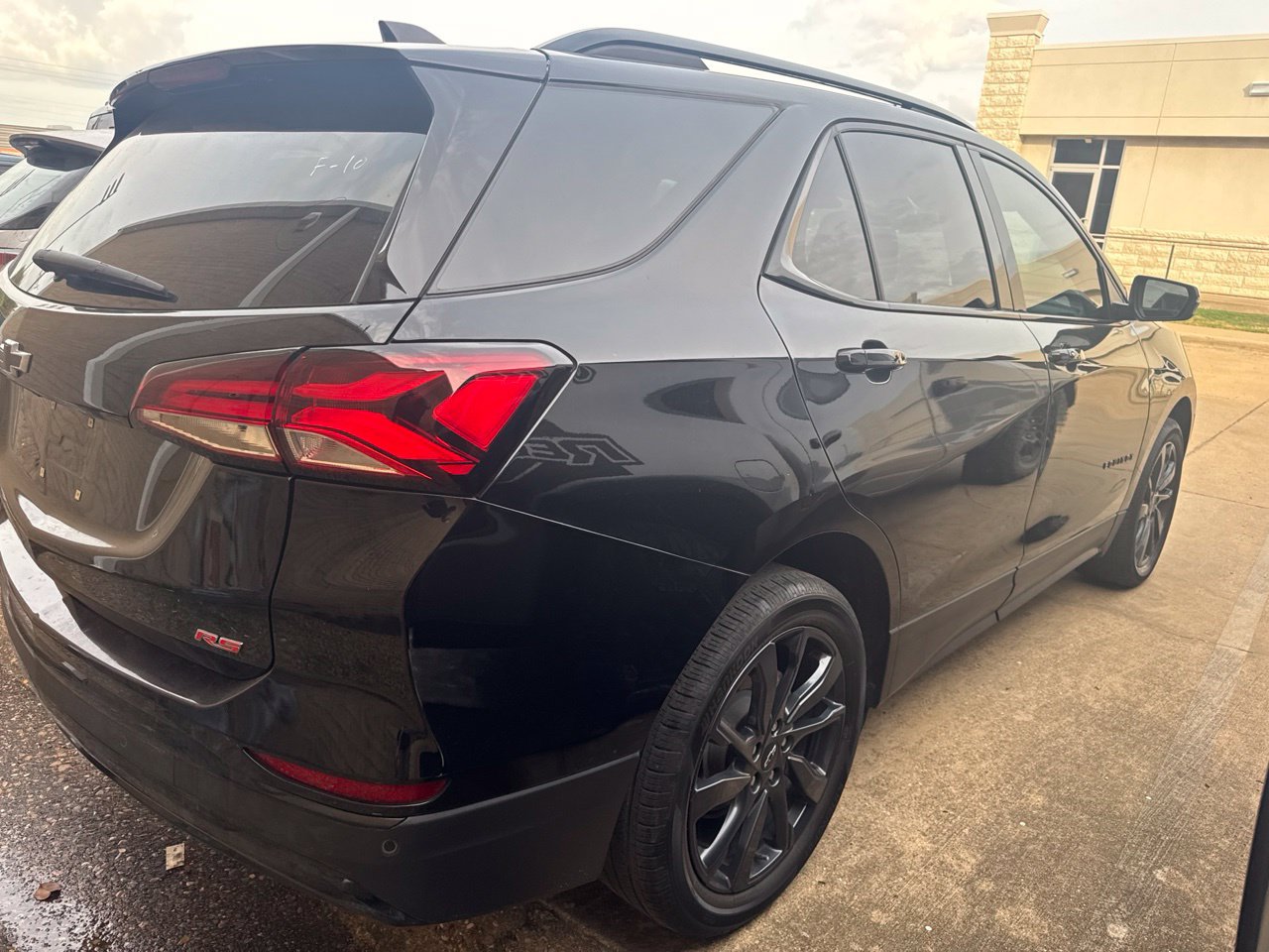Used 2024 Chevrolet Equinox RS FWD image 5