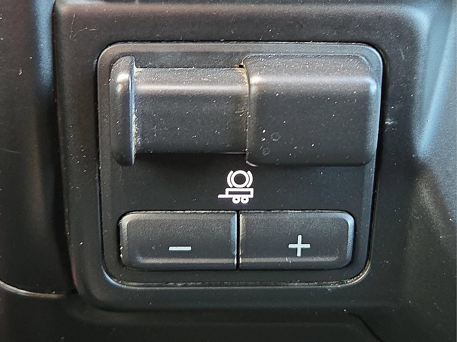 Used 2020 Chevrolet Silverado 3500 LTZ AWD/4WD image 18