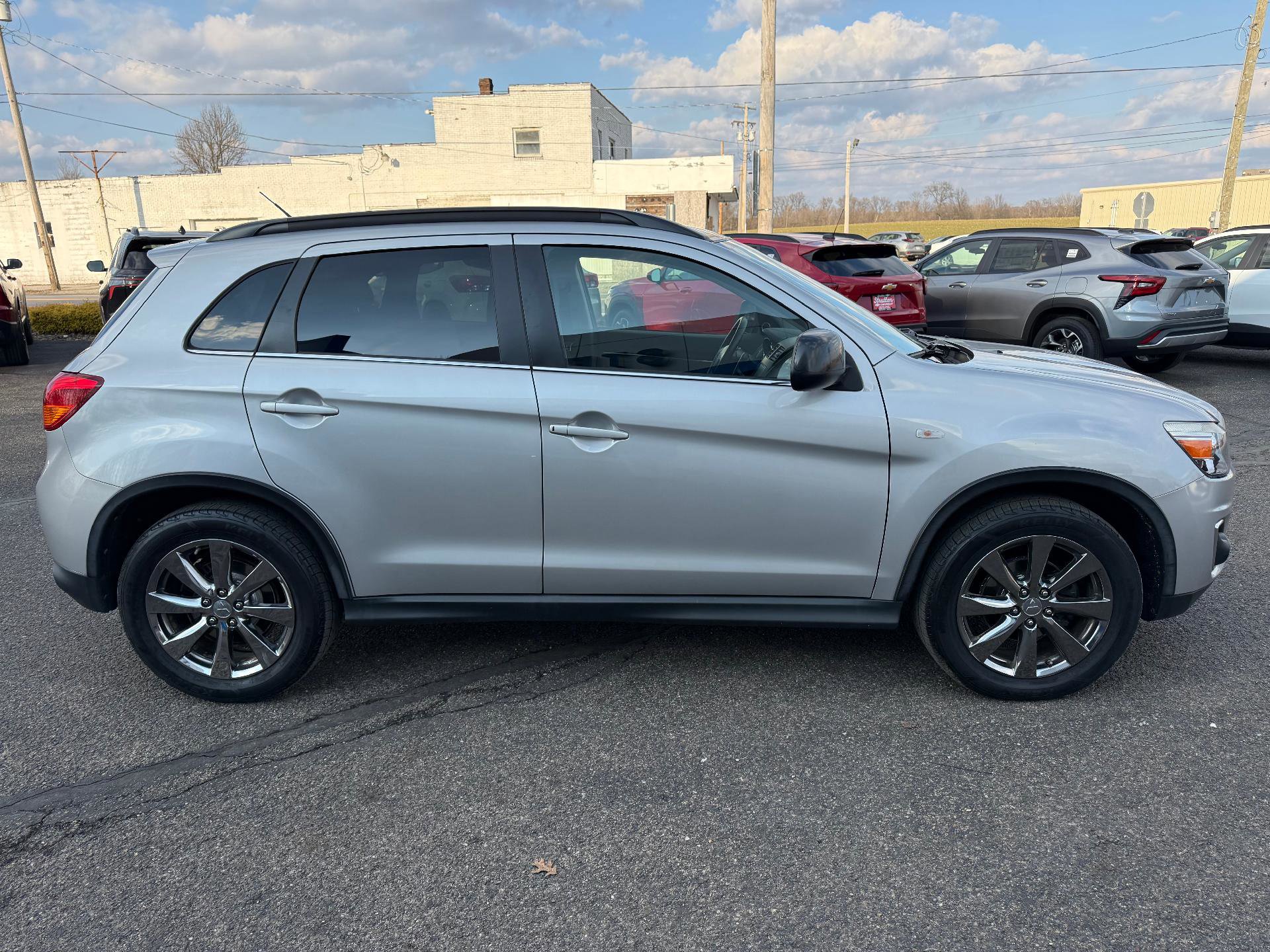 Used 2013 Mitsubishi Outlander Sport LE image 4