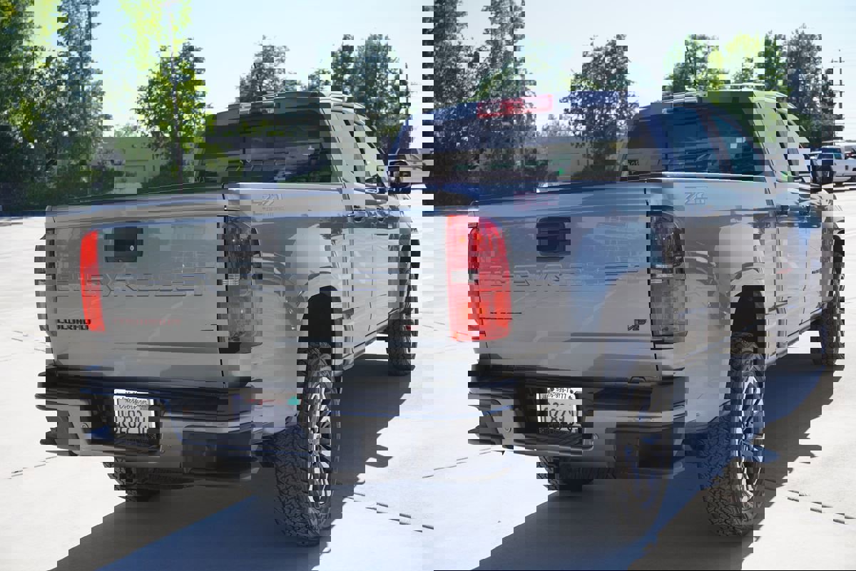 Used 2022 Chevrolet Colorado Z71 AWD/4WD image 10