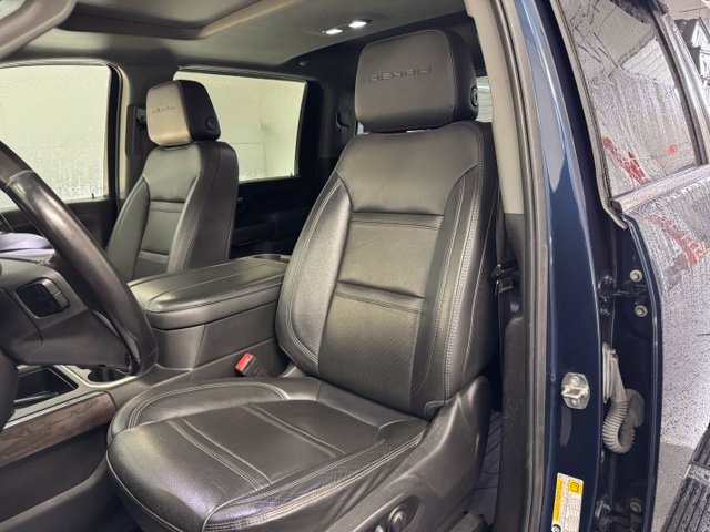 Used 2023 GMC Sierra 2500 Denali w/ Denali Ultimate Package AWD/4WD image 19