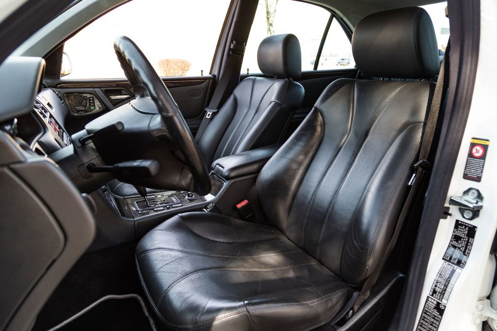 Used 2000 Mercedes-Benz E 55 AMG Sedan image 14