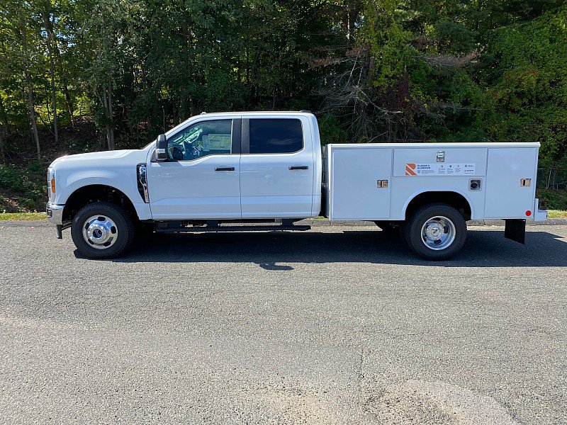 New 2026 Ford F350 XL image 4