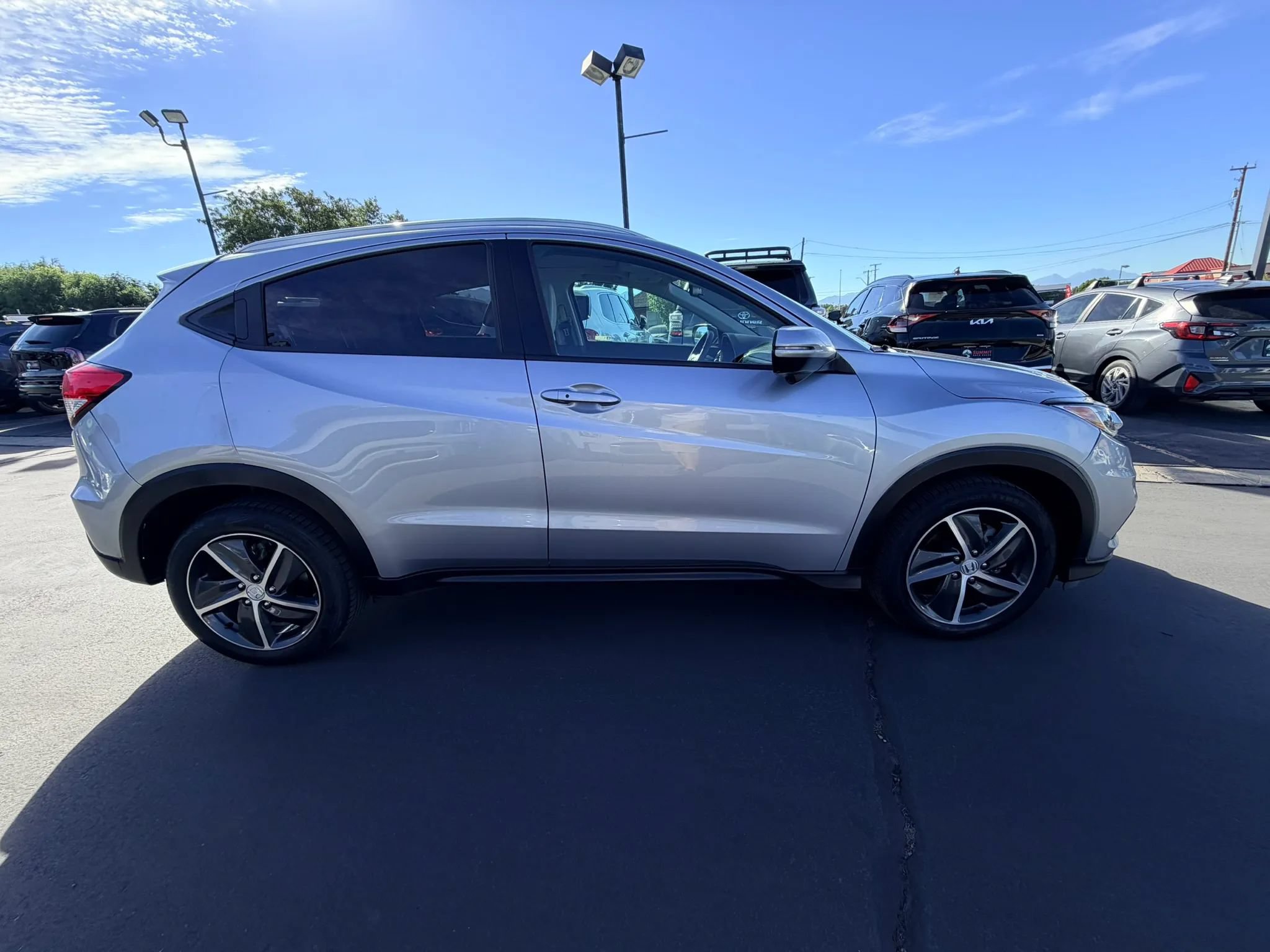Used 2021 Honda HR-V EX image 3