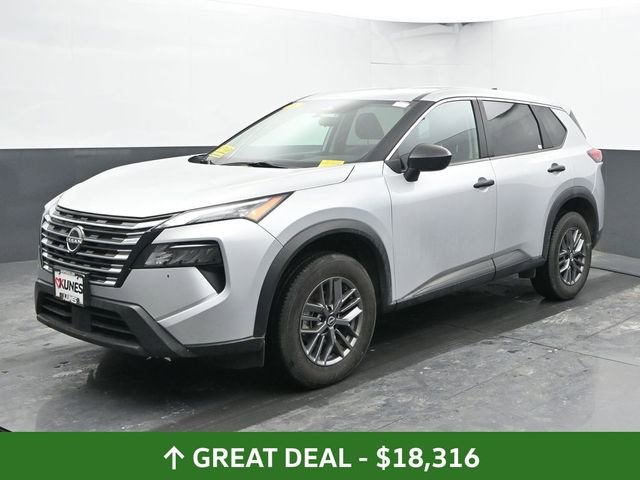 Used 2024 Nissan Rogue S image 7
