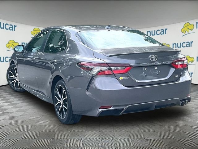 Used 2023 Toyota Camry SE FWD image 2