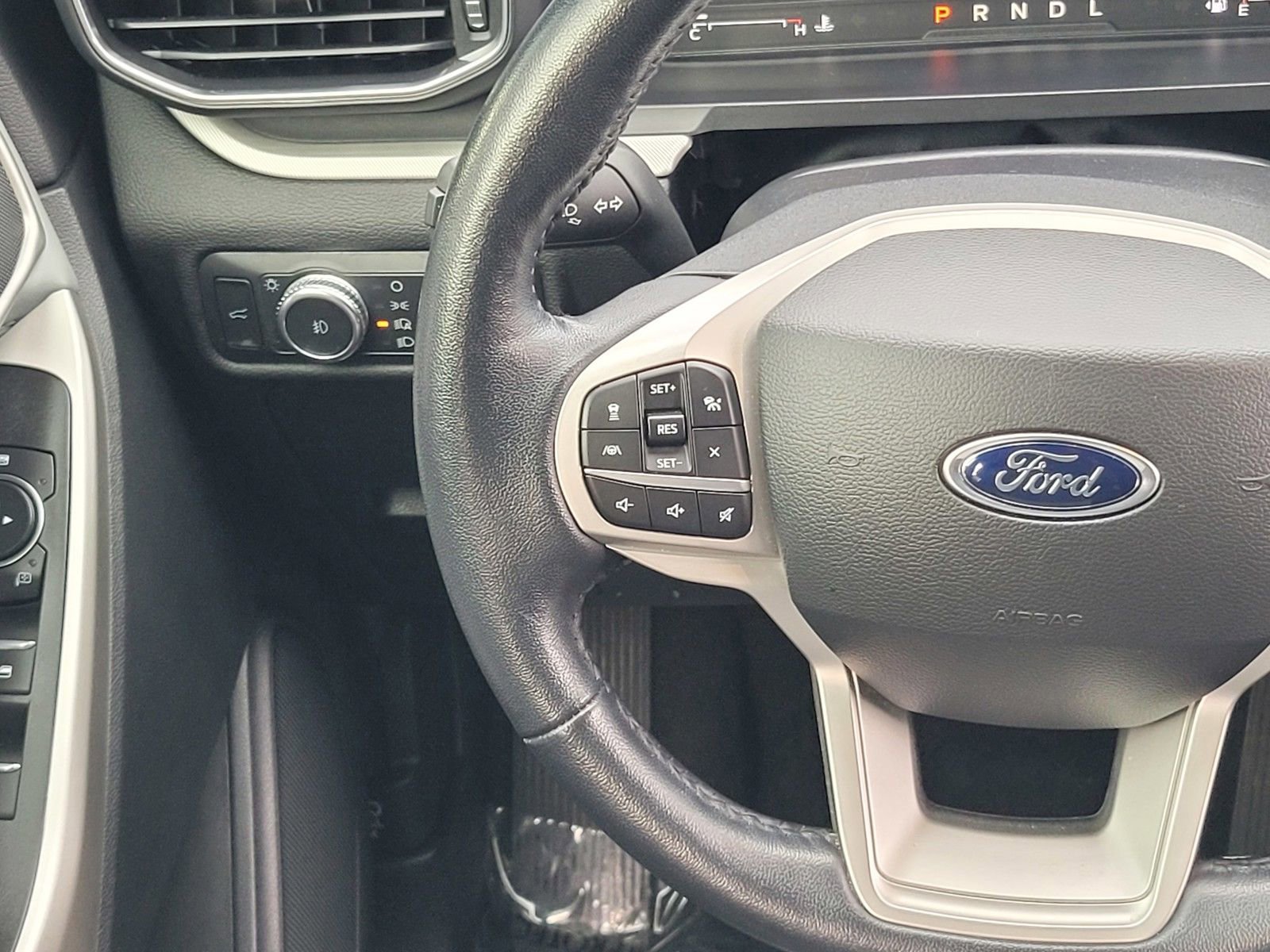 Used 2022 Ford Explorer XLT w/ Equipment Group 202A image 13