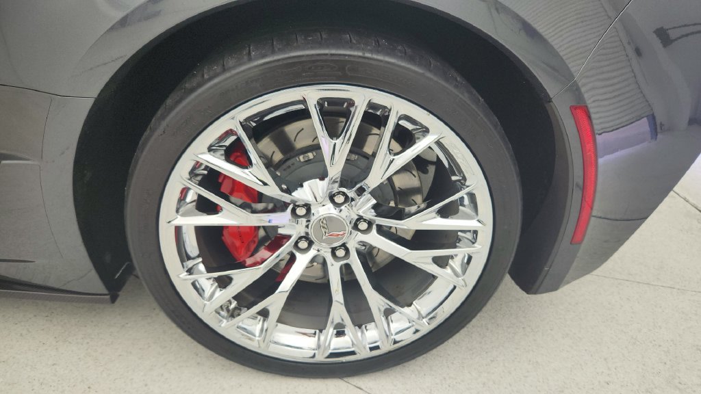 Used 2017 Chevrolet Corvette Z06 RWD image 27