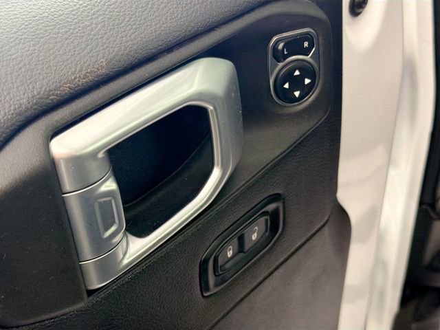 Used 2021 Jeep Wrangler Unlimited Sahara w/ Uconnect 4C Nav & Sound Group image 18
