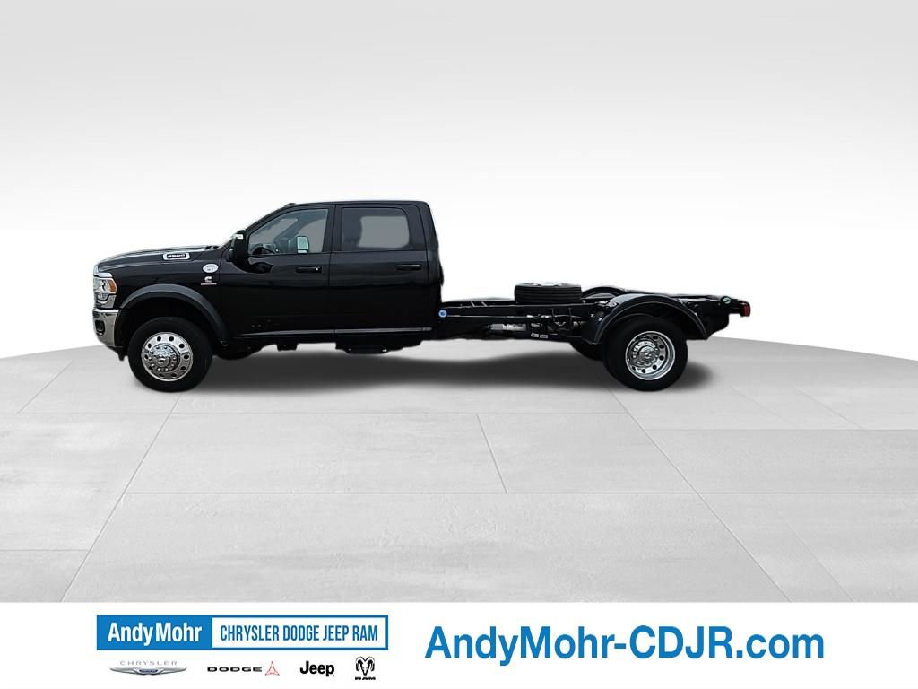 Used 2024 RAM 4500 Tradesman w/ Chrome Appearance Group RWD image 5
