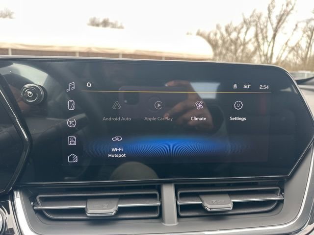 New 2026 Chevrolet Trax RS w/ Sunroof Package image 24