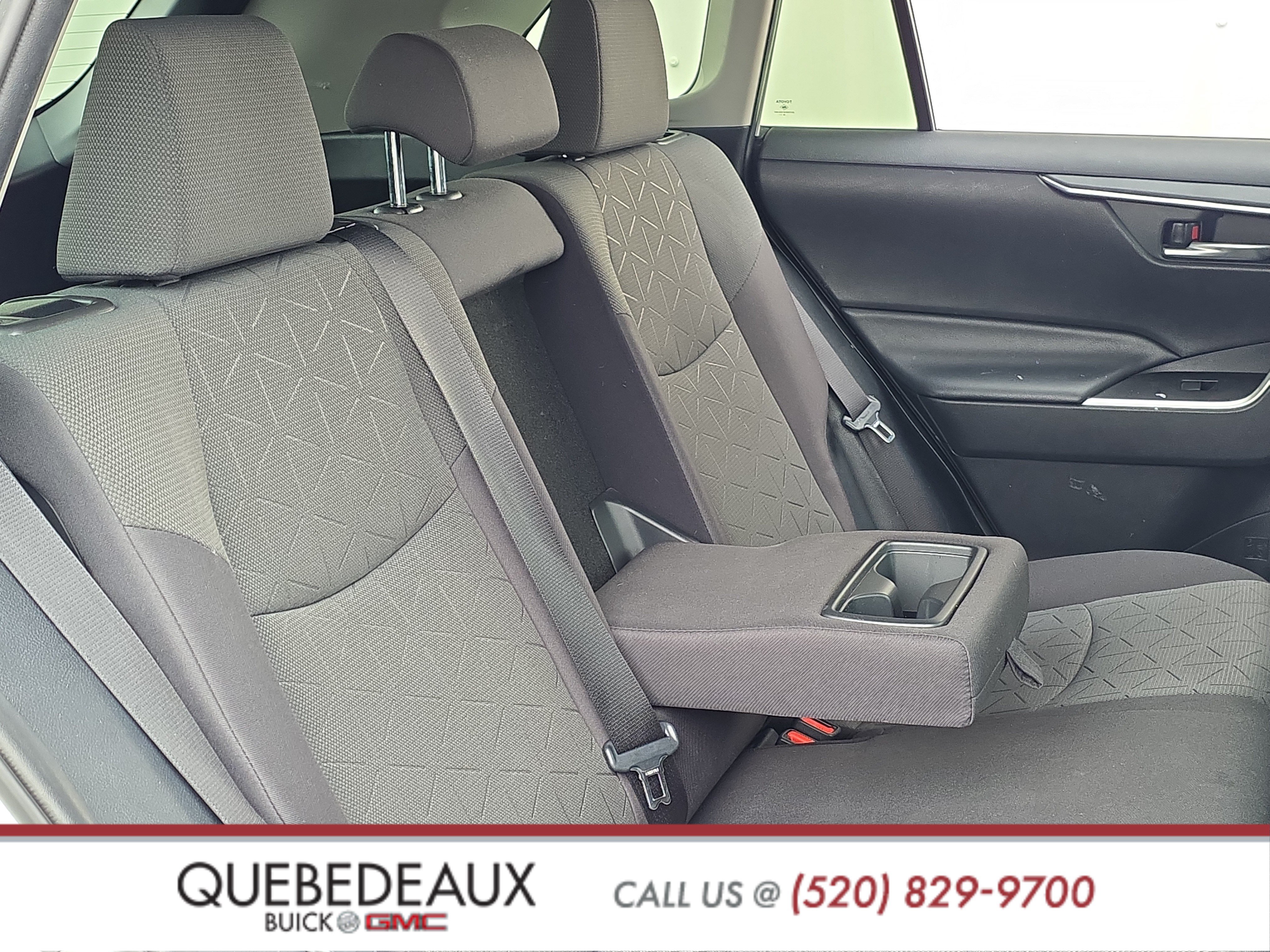 Used 2020 Toyota RAV4 XLE FWD image 24