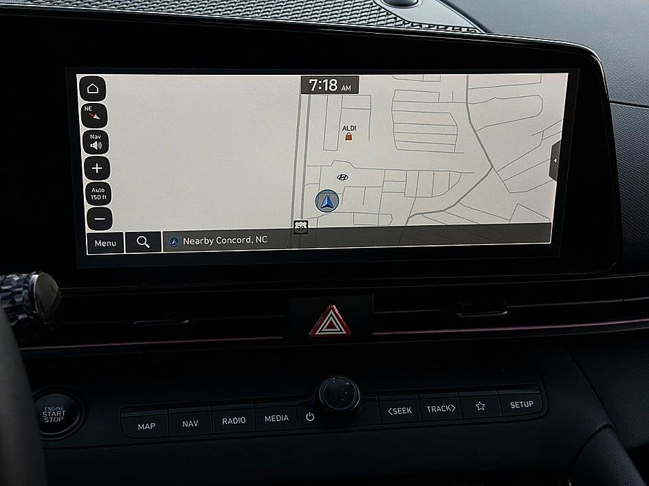 Certified 2025 Hyundai Elantra SEL image 12