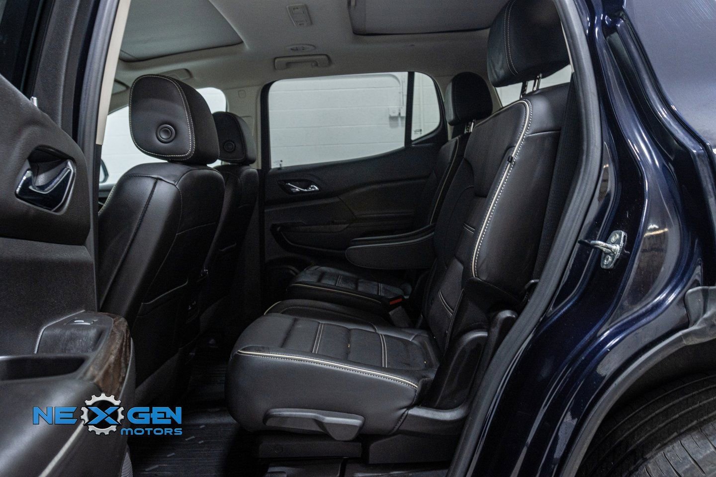 Used 2021 GMC Acadia Denali w/ Denali Ultimate Package image 24