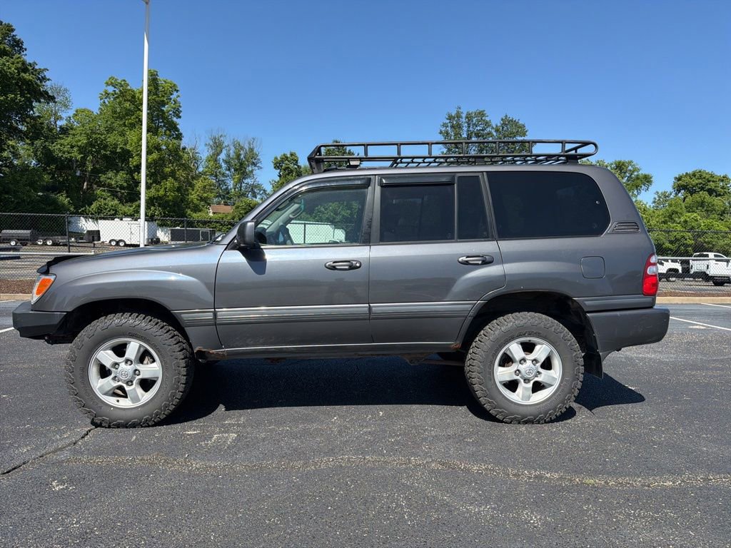 Used 2005 Toyota Land Cruiser AWD/4WD image 2