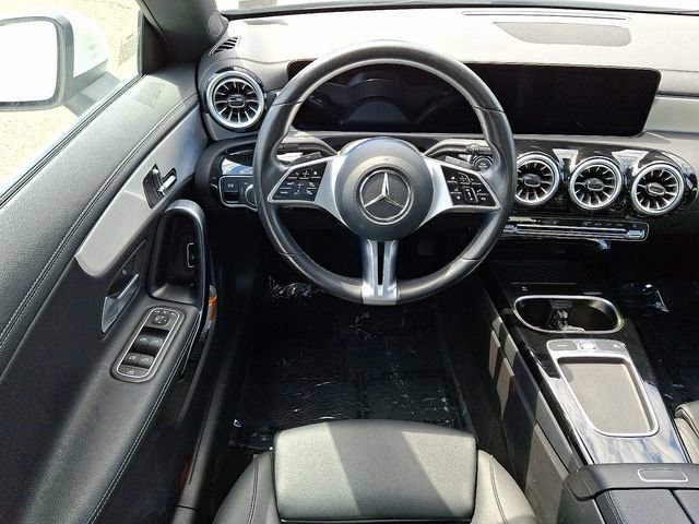 Used 2025 Mercedes-Benz CLA 250 image 10