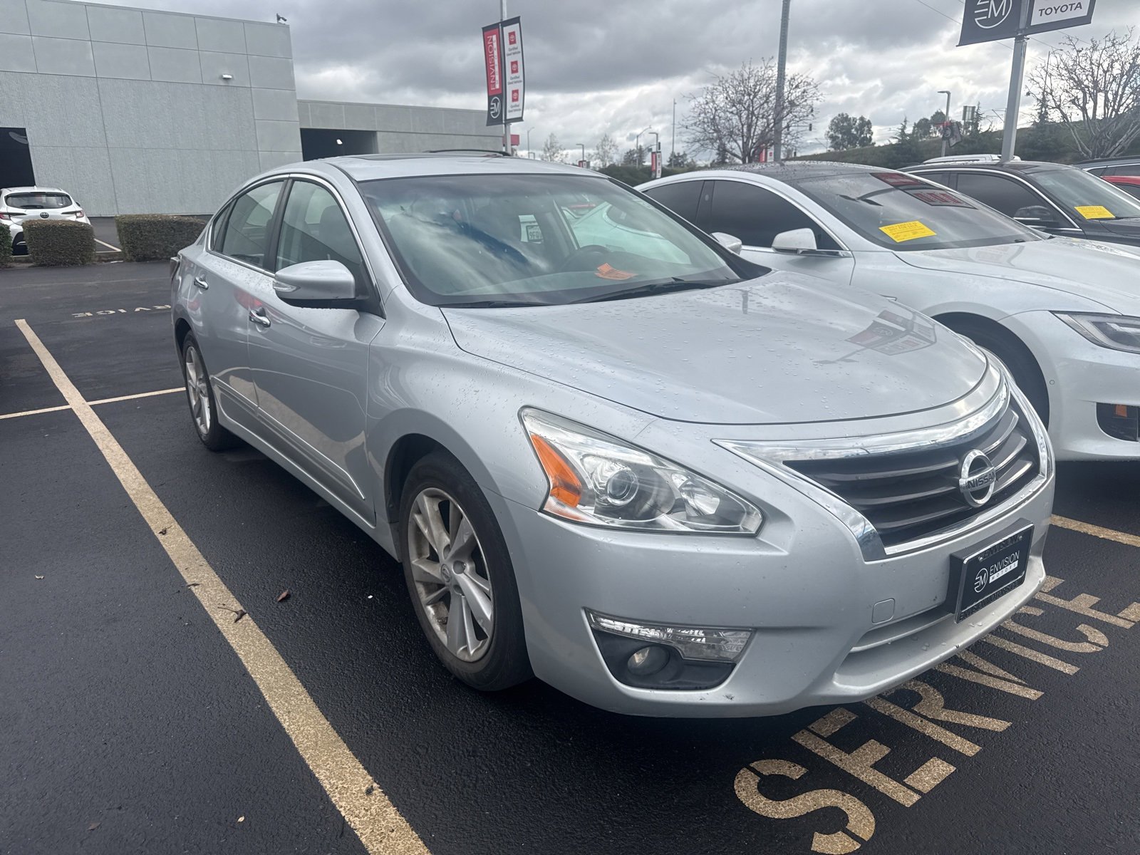 Used 2014 Nissan Altima 2.5 SV w/ Convenience Package