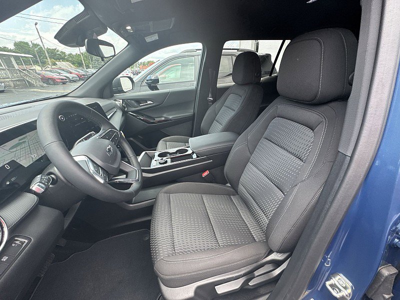 New 2026 Chevrolet Equinox LT w/ Midnight Edition image 9