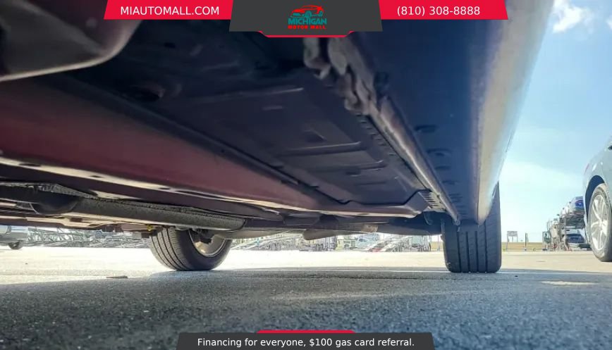 Used 2011 Buick LaCrosse CXL FWD image 25