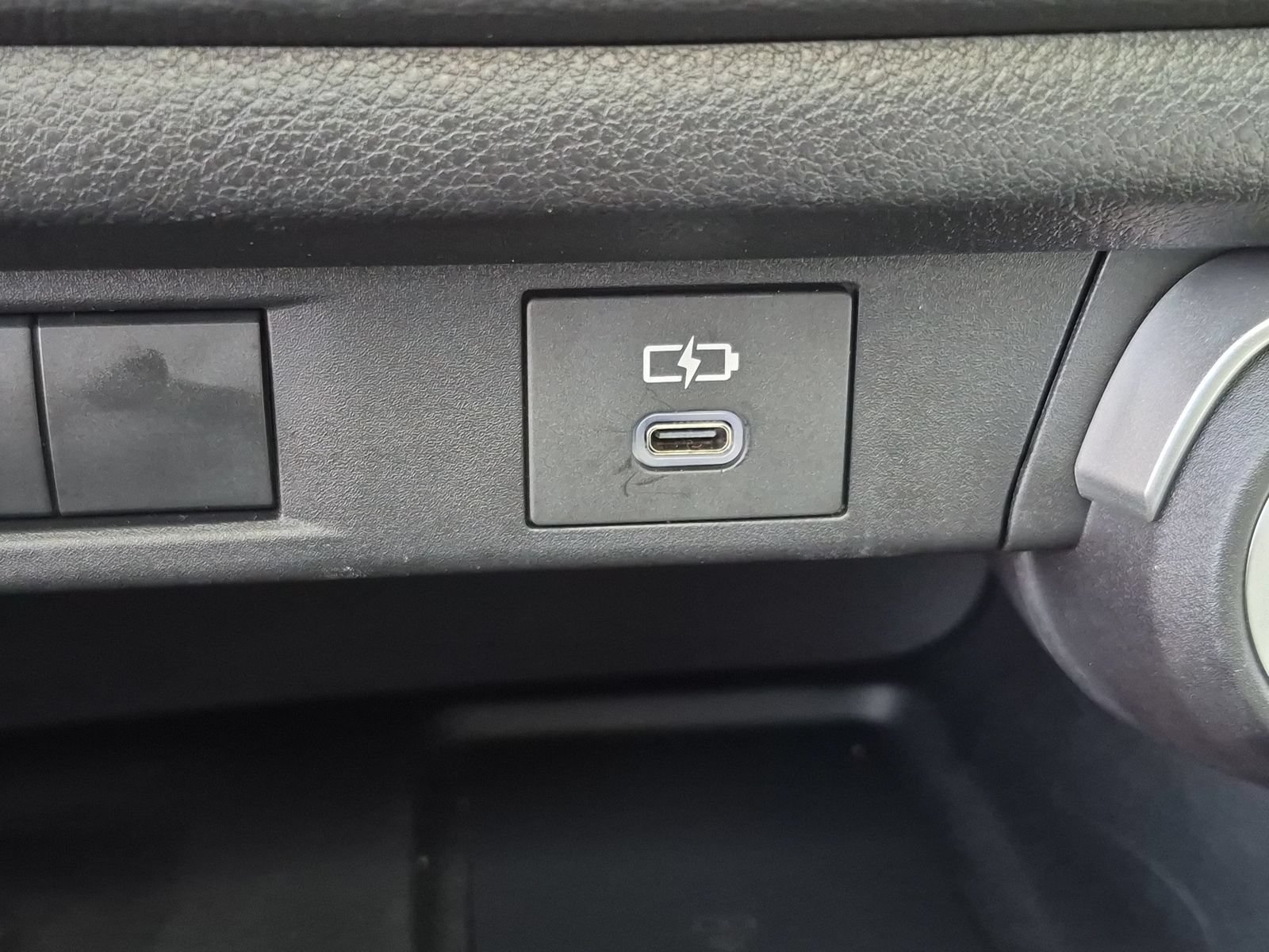 Used 2025 Toyota Grand Highlander AWD Hybrid image 23