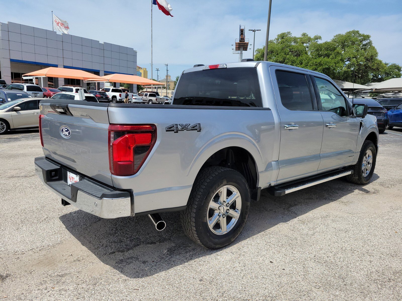 Used 2024 Ford F150 XLT w/ Mobile Office Package image 3