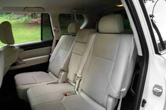 Used 2020 Lexus GX 460 AWD/4WD image 22
