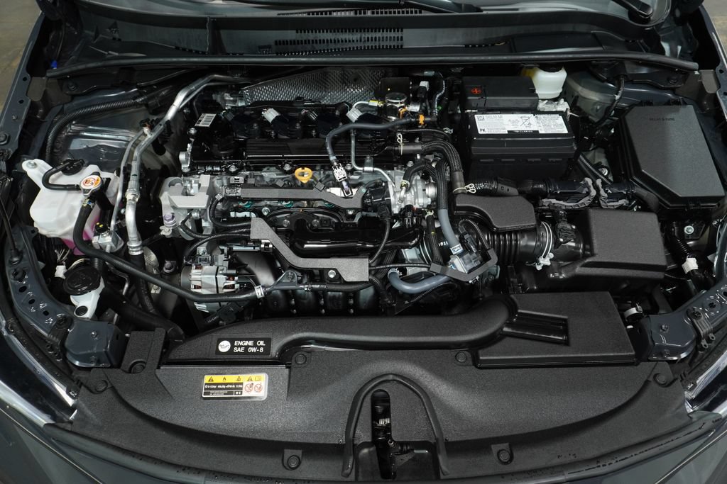 Used 2025 Toyota Corolla SE w/ SE Premium Package FWD image 9