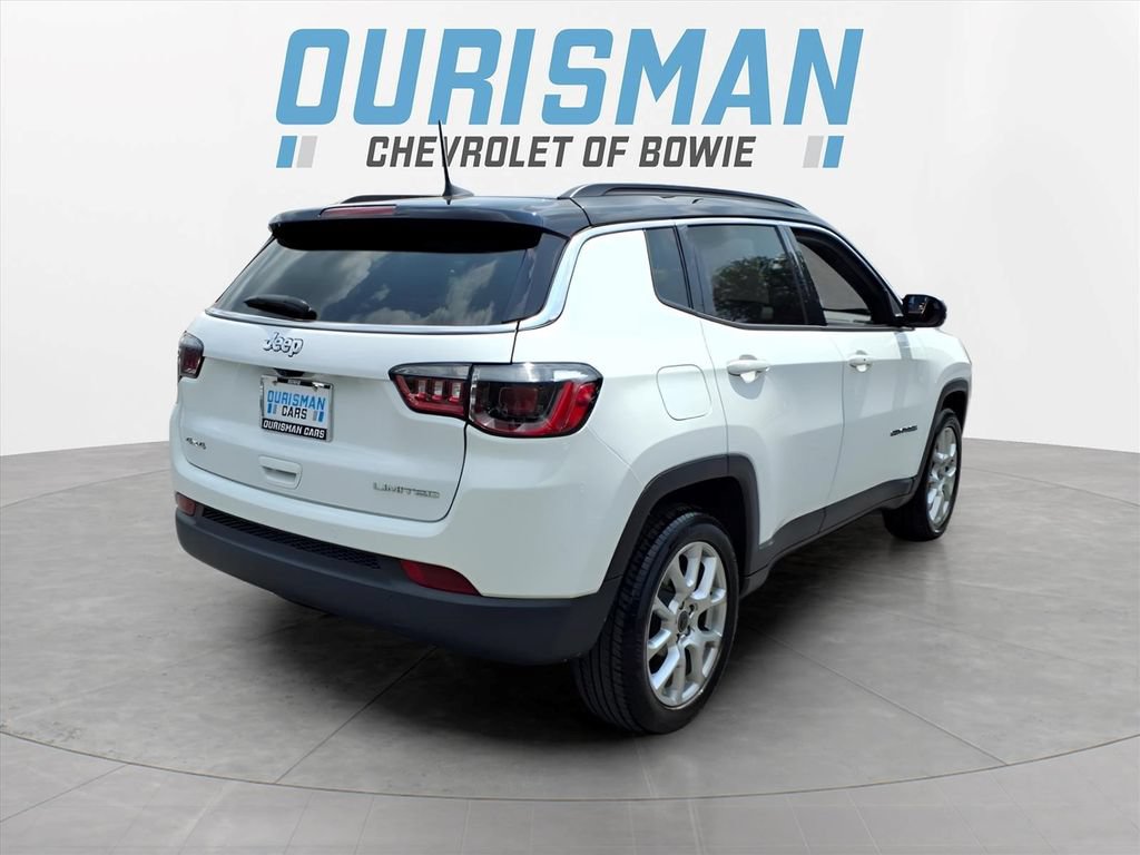 Used 2025 Jeep Compass Limited AWD/4WD image 3