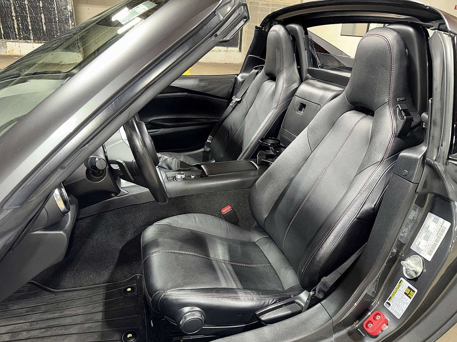Used 2019 MAZDA MX-5 Miata RF Grand Touring RWD image 15
