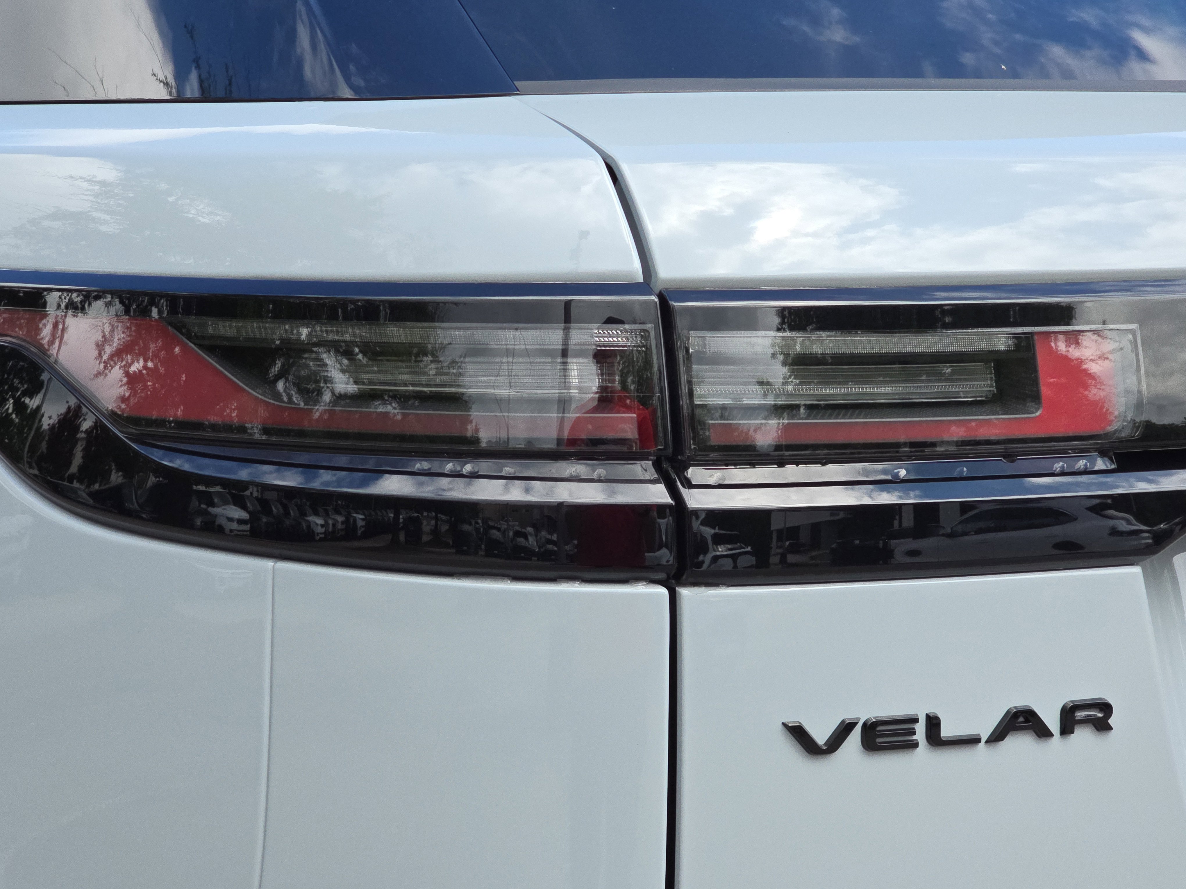 New 2026 Land Rover Range Rover Velar Dynamic SE image 36