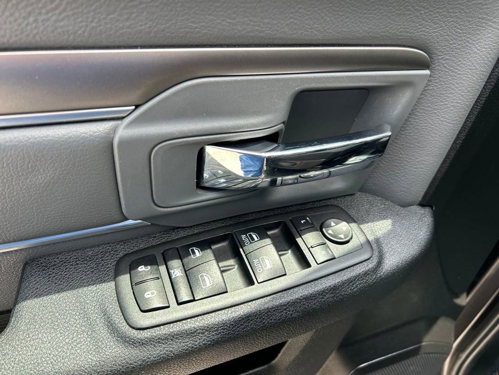 Used 2024 RAM 1500 Classic SLT AWD/4WD image 11