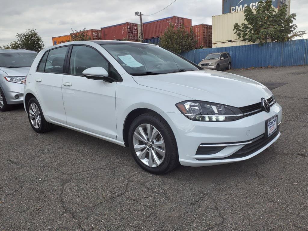 Used 2021 Volkswagen Golf 4-Door image 1