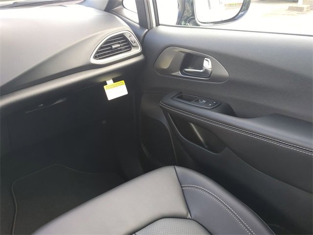 New 2026 Chrysler Voyager LX image 20