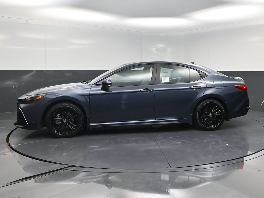 New 2026 Toyota Camry SE w/ Convenience Package FWD image 3