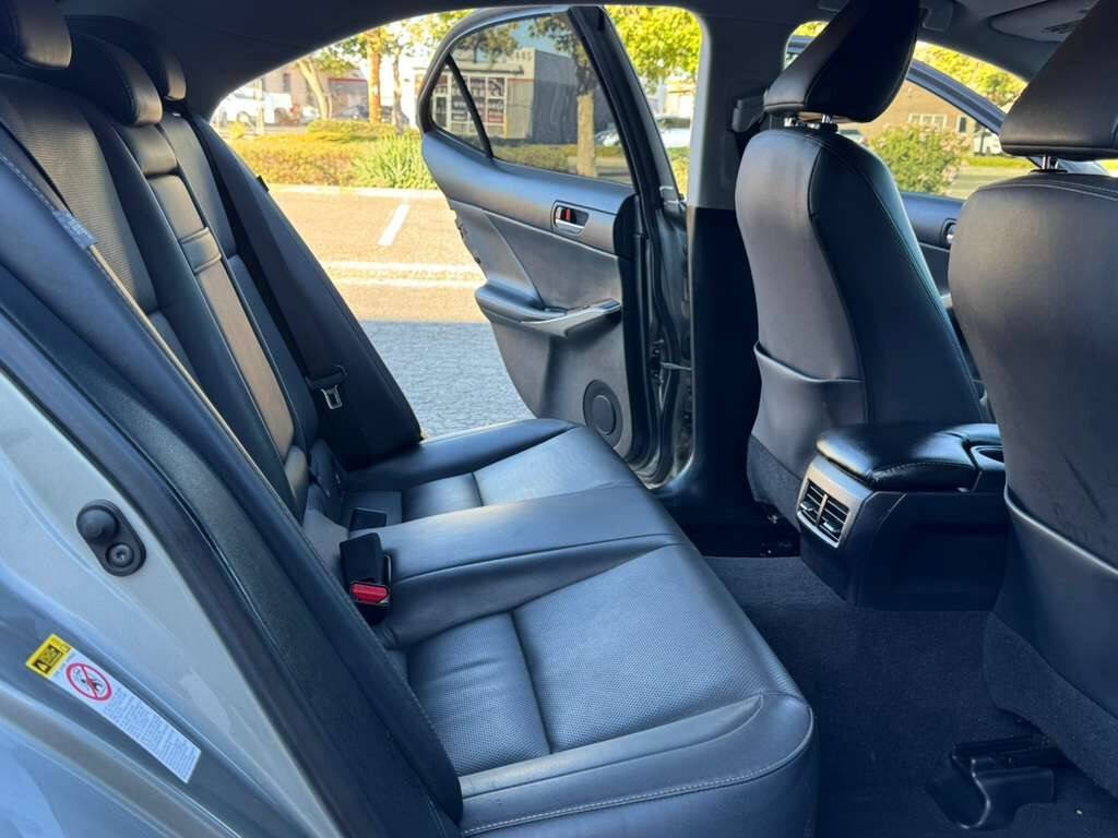 Used 2015 Lexus IS 250 w/ Navigation System Package RWD image 12
