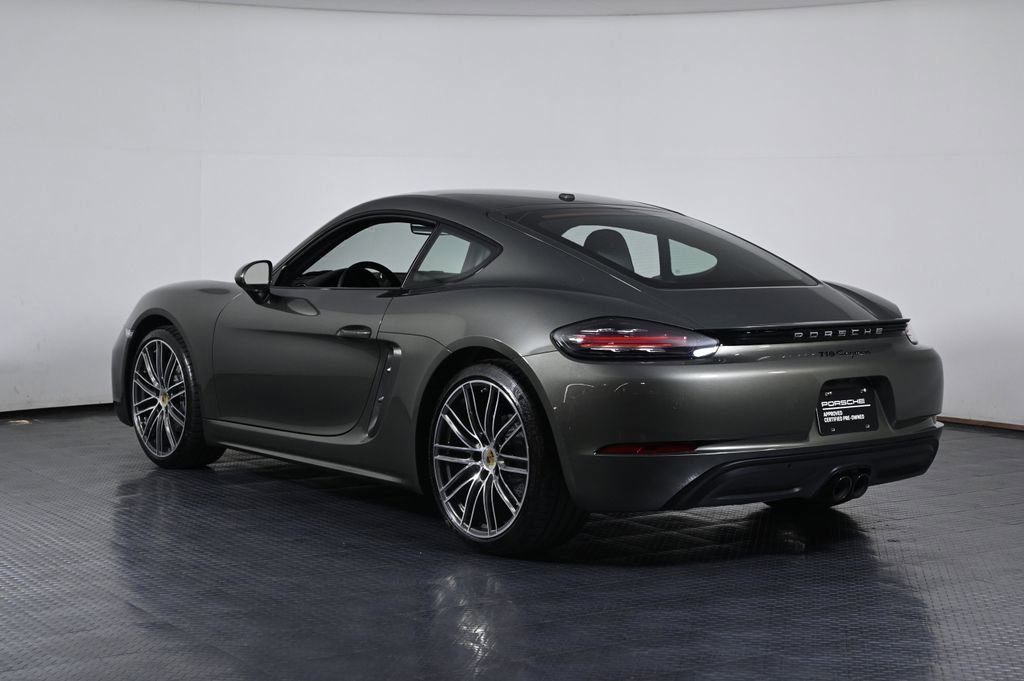 Used 2025 Porsche 718 Cayman image 3