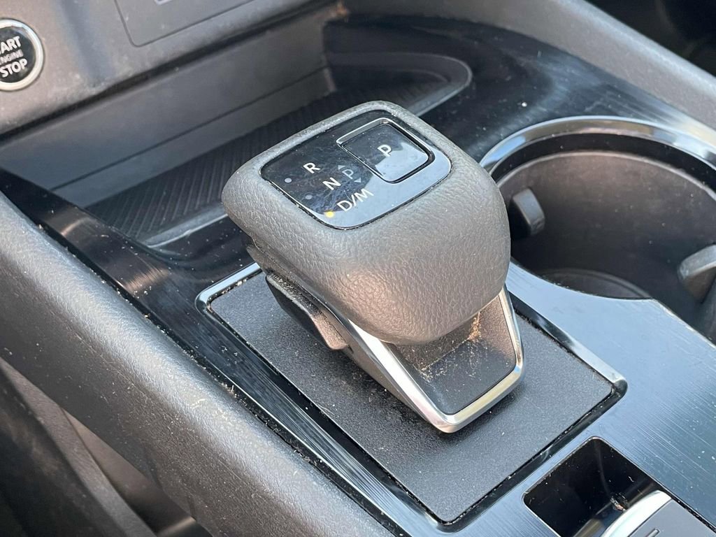 Used 2023 Nissan Rogue S AWD/4WD image 30