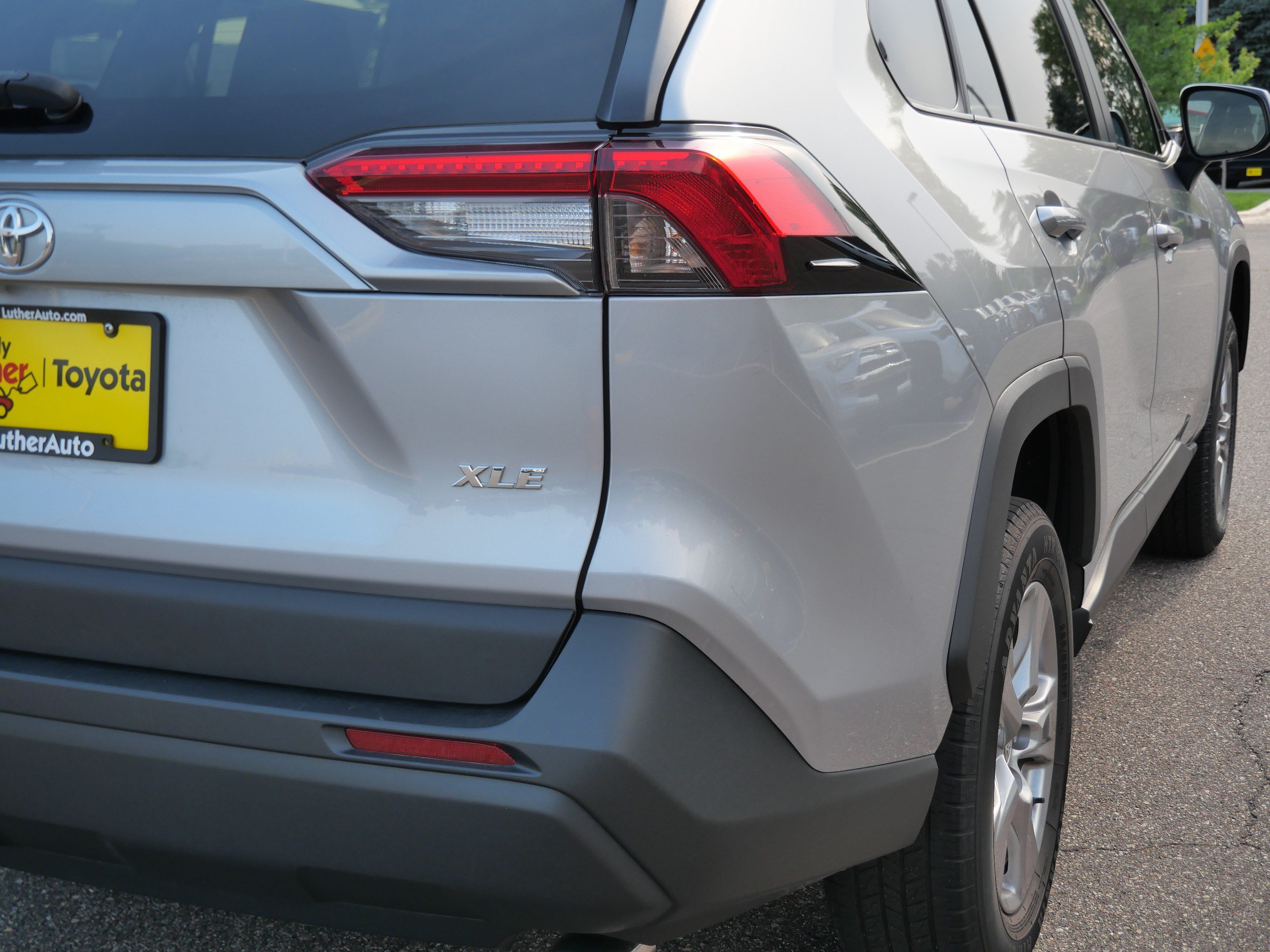Certified 2024 Toyota RAV4 XLE FWD image 17