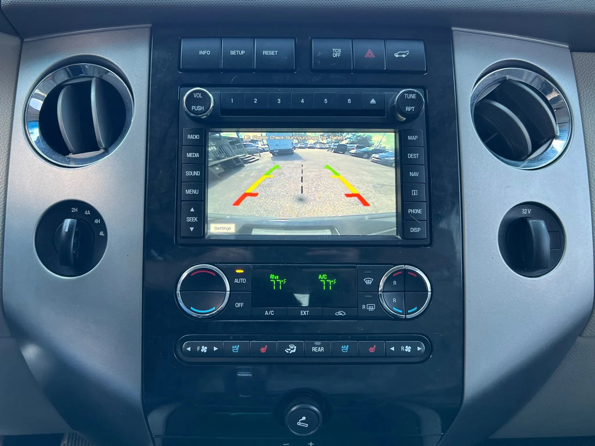 Used 2013 Ford Expedition EL Limited image 23