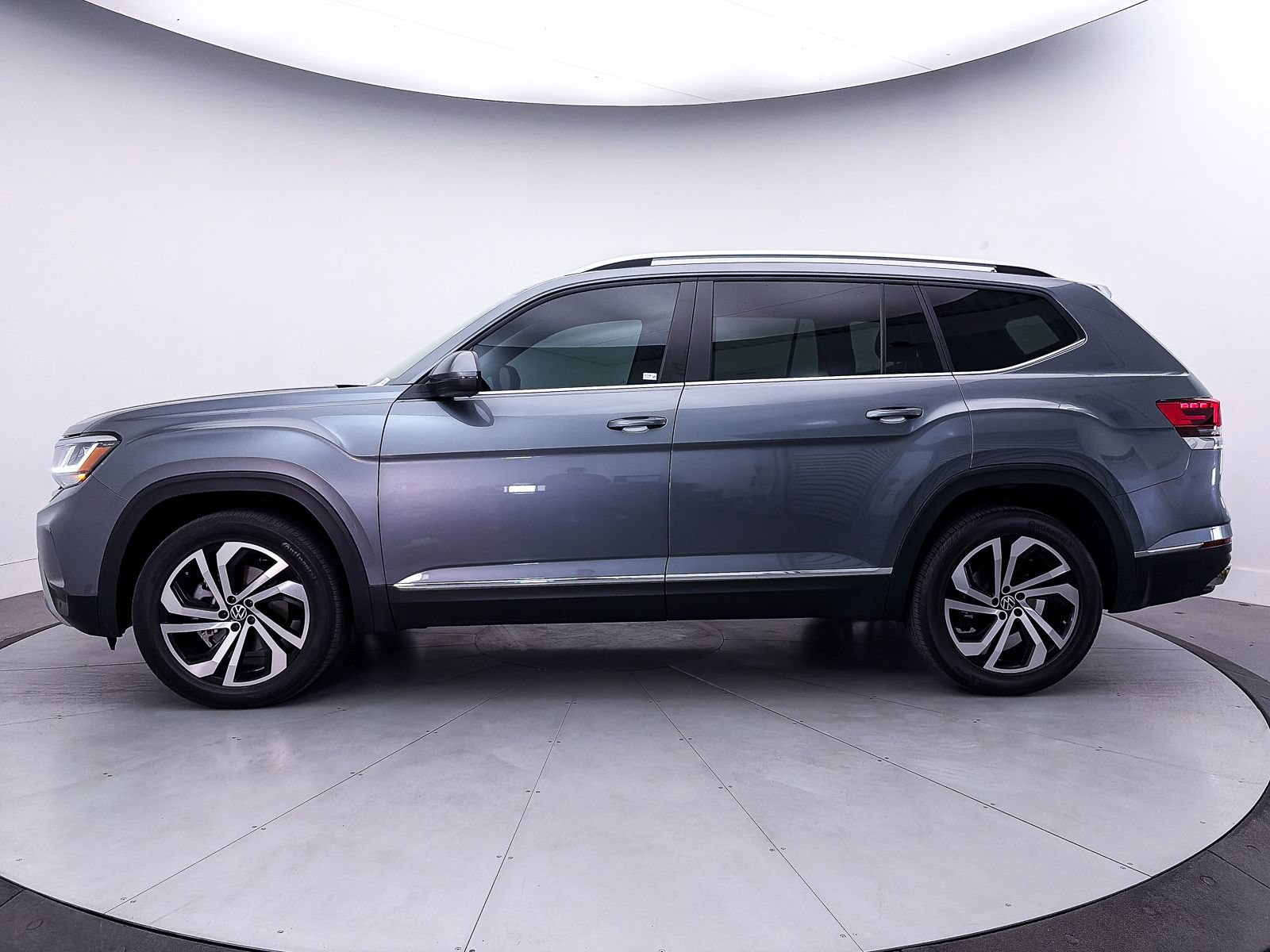 Used 2022 Volkswagen Atlas SEL AWD/4WD image 40