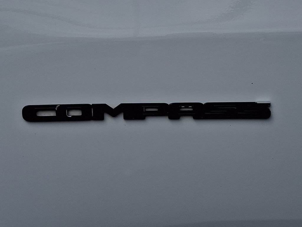 Used 2022 Jeep Compass Latitude w/ Convenience Group AWD/4WD image 31